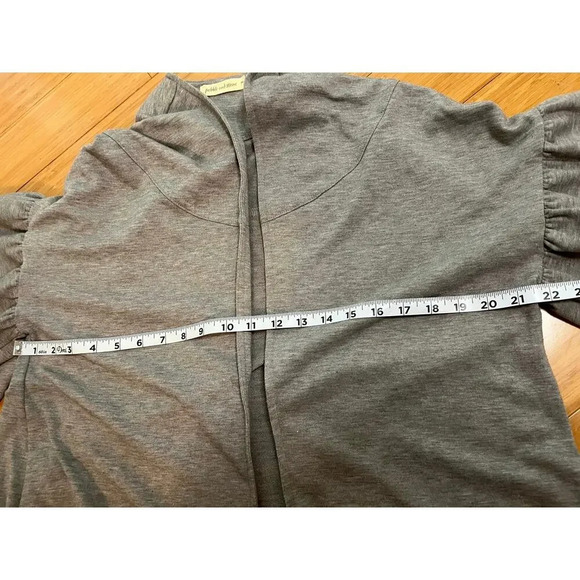 Pebble and Stone Open Front Ruffle Sleeve Cardigan Sweater Women Medium Cottage - Picture 4 of 10